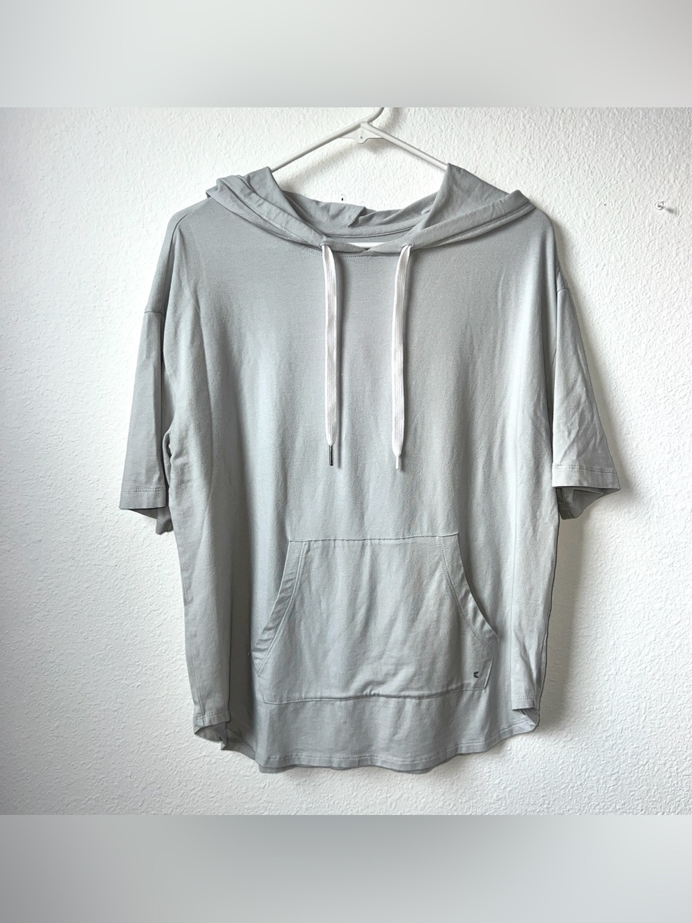 Koolaburra by UGG Gray Short Sleeve Hooded Pullover Sweatshirt Hoodie Size M